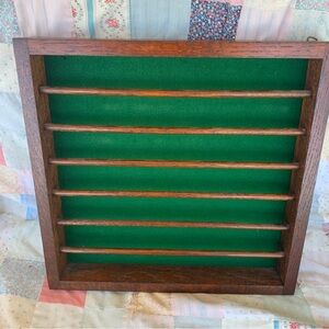 Wooden Display Golf Ball Rack Green Backing Cabinet for Wall Hanging Collection